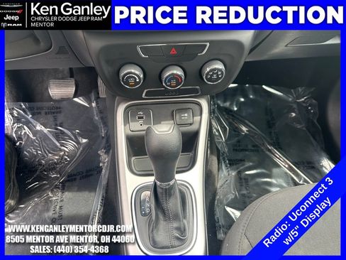 Used 2018 Jeep Compass Sport FWD image 16
