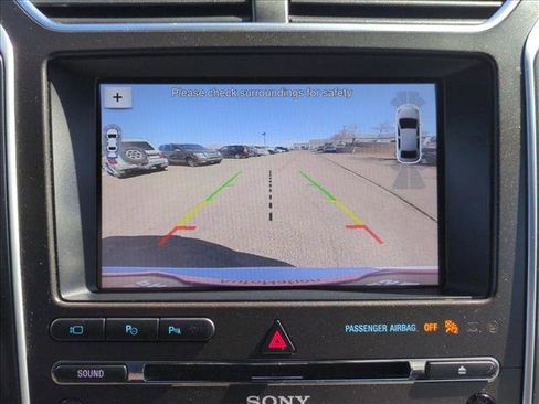 Used 2017 Ford Explorer Platinum image 14