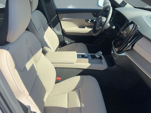 New 2026 Volvo XC90 B6 Plus w/ Protection Package Premier image 30