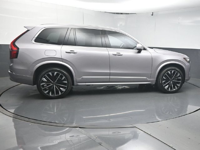Used 2026 Volvo XC90 B6 Plus w/ Protection Package Premier AWD/4WD image 8