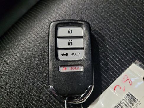 Used 2019 Honda Accord LX image 32