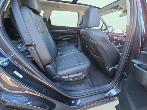 New 2026 Kia Sorento S image 23