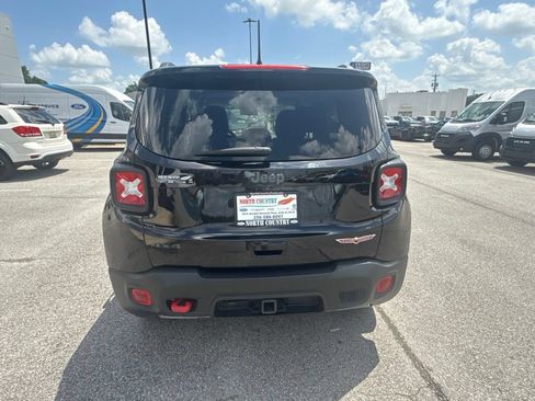 Used 2022 Jeep Renegade Trailhawk w/ Trailer Tow Group AWD/4WD image 7