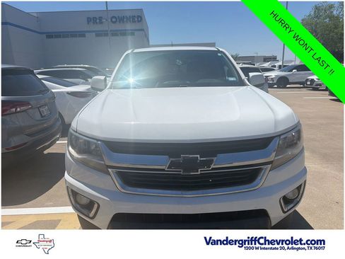 Used 2018 Chevrolet Colorado W/T w/ LPO, Premium Interior Package RWD image 3