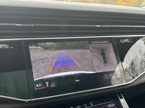 Used 2022 Audi Q7 3.0T Prestige image 40