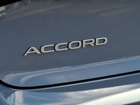 Used 2023 Honda Accord Sport image 29