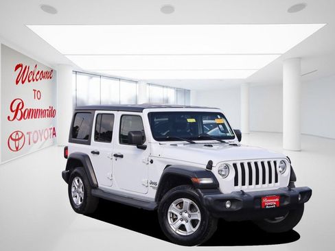 Used 2020 Jeep Wrangler Unlimited Sport S AWD/4WD image 2