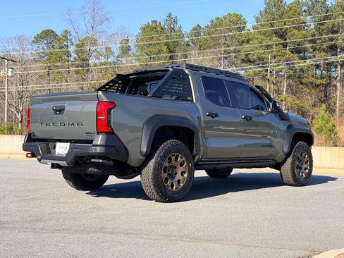 Used 2025 Toyota Tacoma 4x4 Double Cab Hybrid image 24