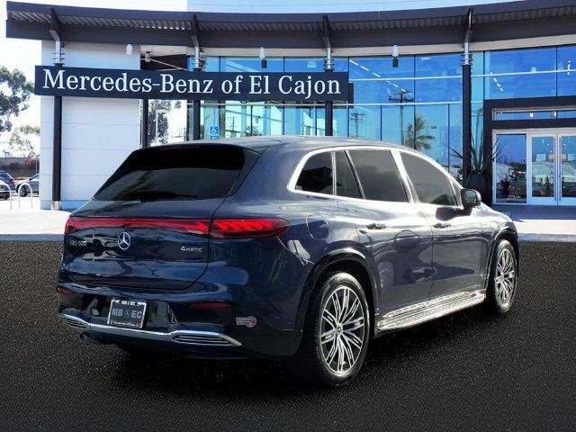 Used 2023 Mercedes-Benz EQS 580 4MATIC SUV image 3