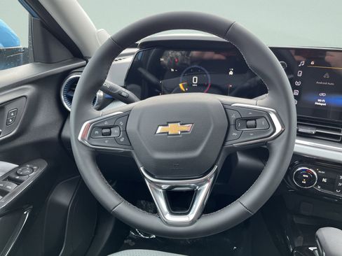 New 2026 Chevrolet Trax LT w/ Sunroof Package image 27
