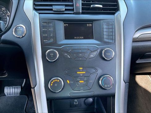 Used 2019 Ford Fusion S FWD image 32