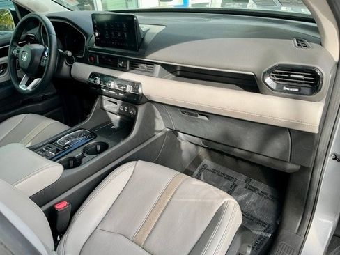 Used 2023 Honda Pilot EX-L image 18