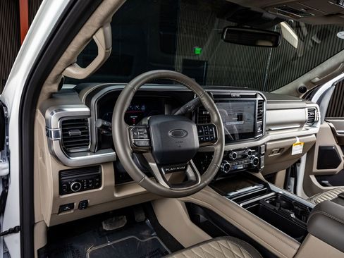 Used 2026 Ford F350 Platinum w/ Platinum Plus Package image 17