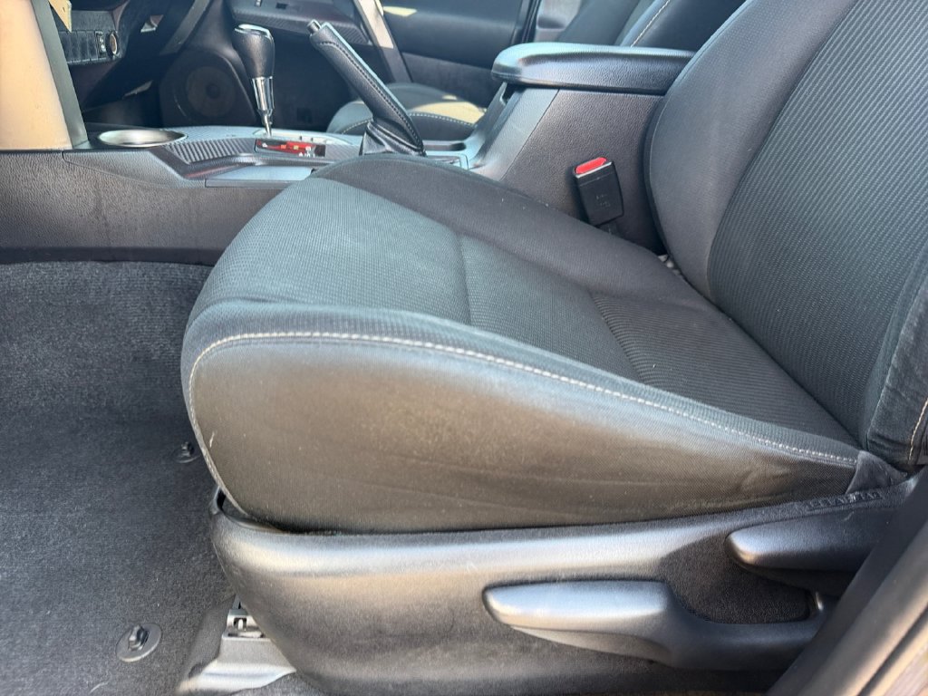 Used 2015 Toyota RAV4 XLE FWD image 11