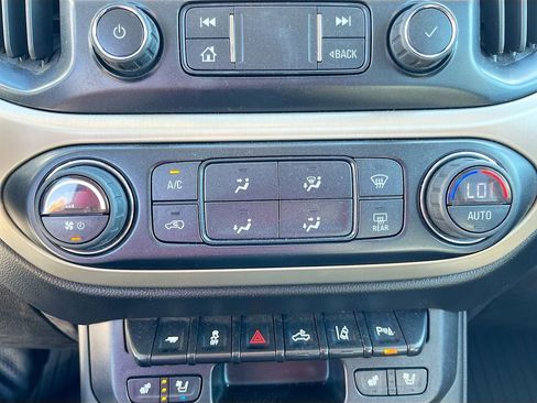 Used 2020 GMC Canyon Denali AWD/4WD image 16