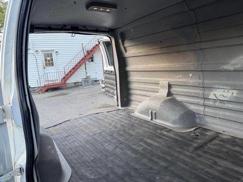 Used 2019 Chevrolet Express 2500 w/ Driver Convenience Package RWD image 11