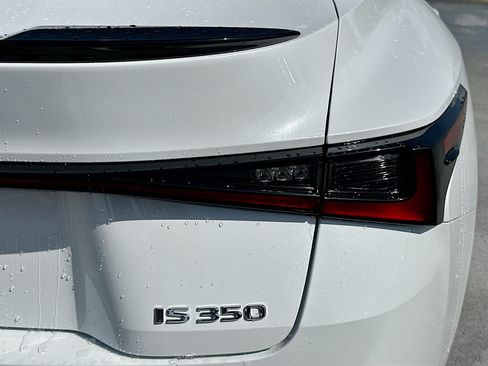 Used 2025 Lexus IS 350 F Sport RWD image 31