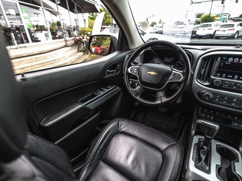 Used 2018 Chevrolet Colorado ZR2 w/ ZR2 Midnight Special Edition AWD/4WD image 28
