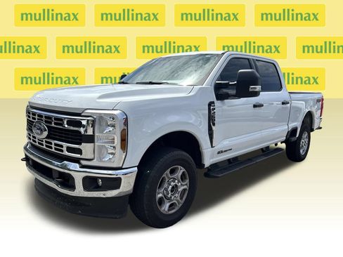 Used 2025 Ford F250 XLT w/ FX4 Off-Road Package AWD/4WD image 6