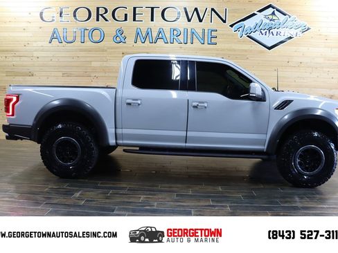 Used 2017 Ford F150 Raptor w/ Equipment Group 802A Luxury AWD/4WD image 1