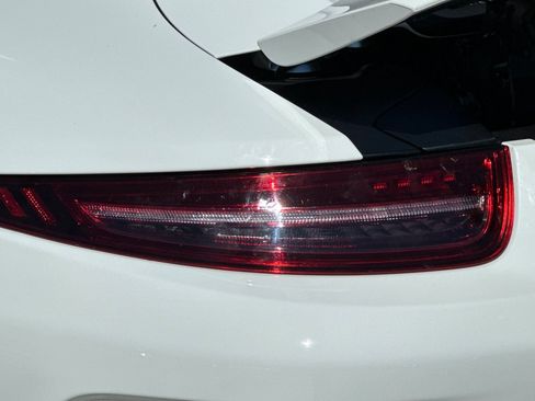 Certified 2016 Porsche 911 R RWD image 32