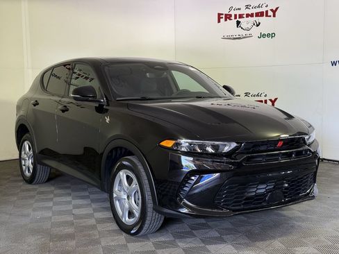 Used 2024 Dodge Hornet GT Plus AWD/4WD image 2