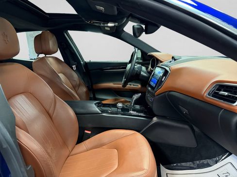 Used 2019 Maserati Ghibli RWD image 24