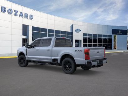 New 2026 Ford F250 Lariat w/ Black Appearance Package