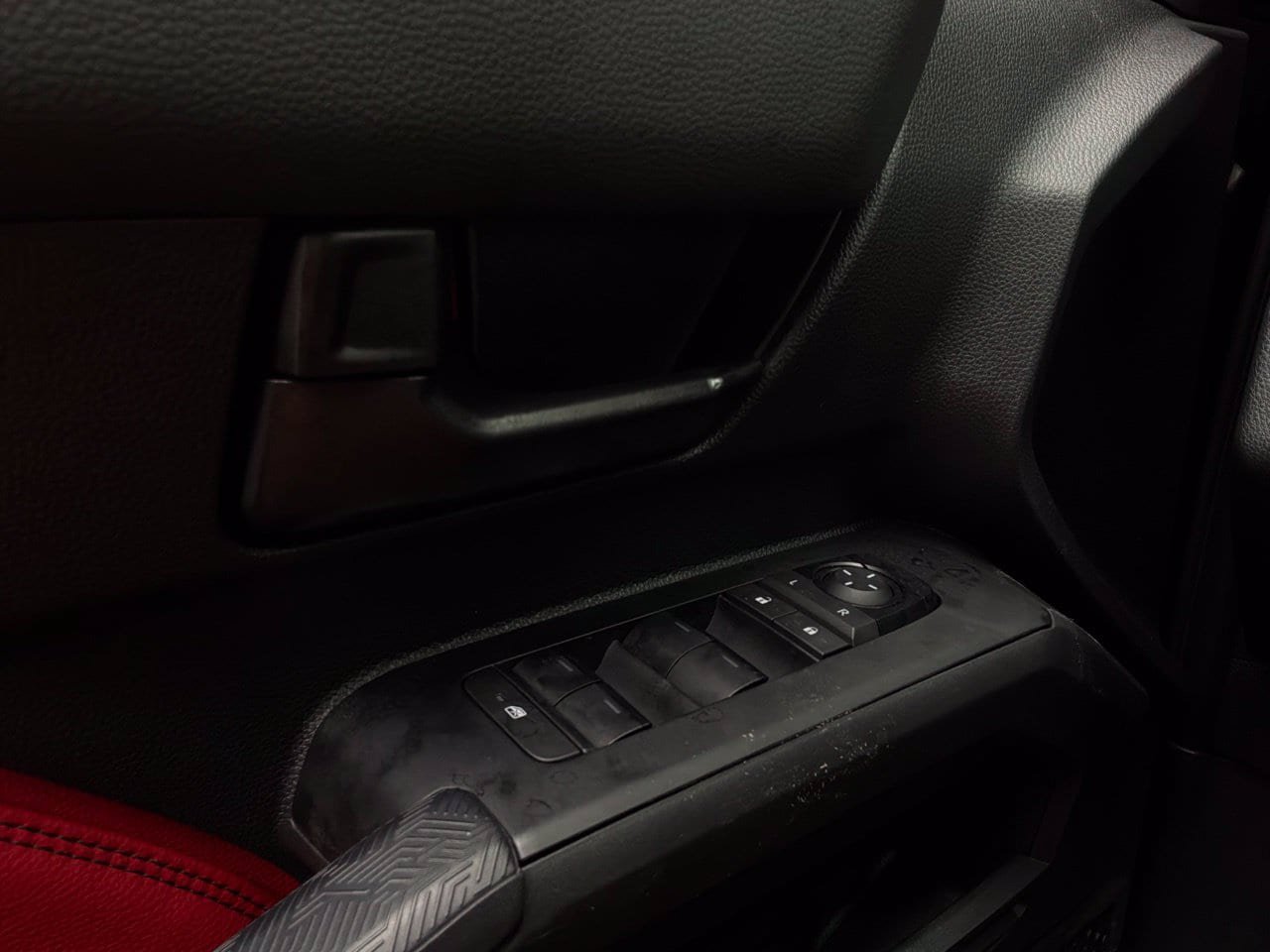 Used 2024 Toyota Tacoma TRD Pro AWD/4WD image 31