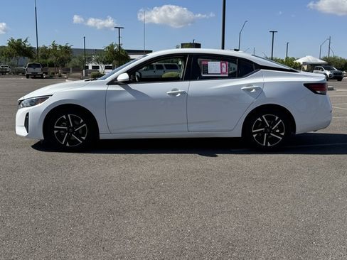 Used 2024 Nissan Sentra SV FWD image 6