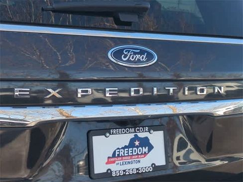 Used 2024 Ford Expedition Limited image 13