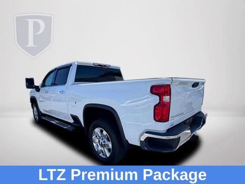 Used 2021 Chevrolet Silverado 2500 LTZ w/ LTZ Premium Package AWD/4WD image 8