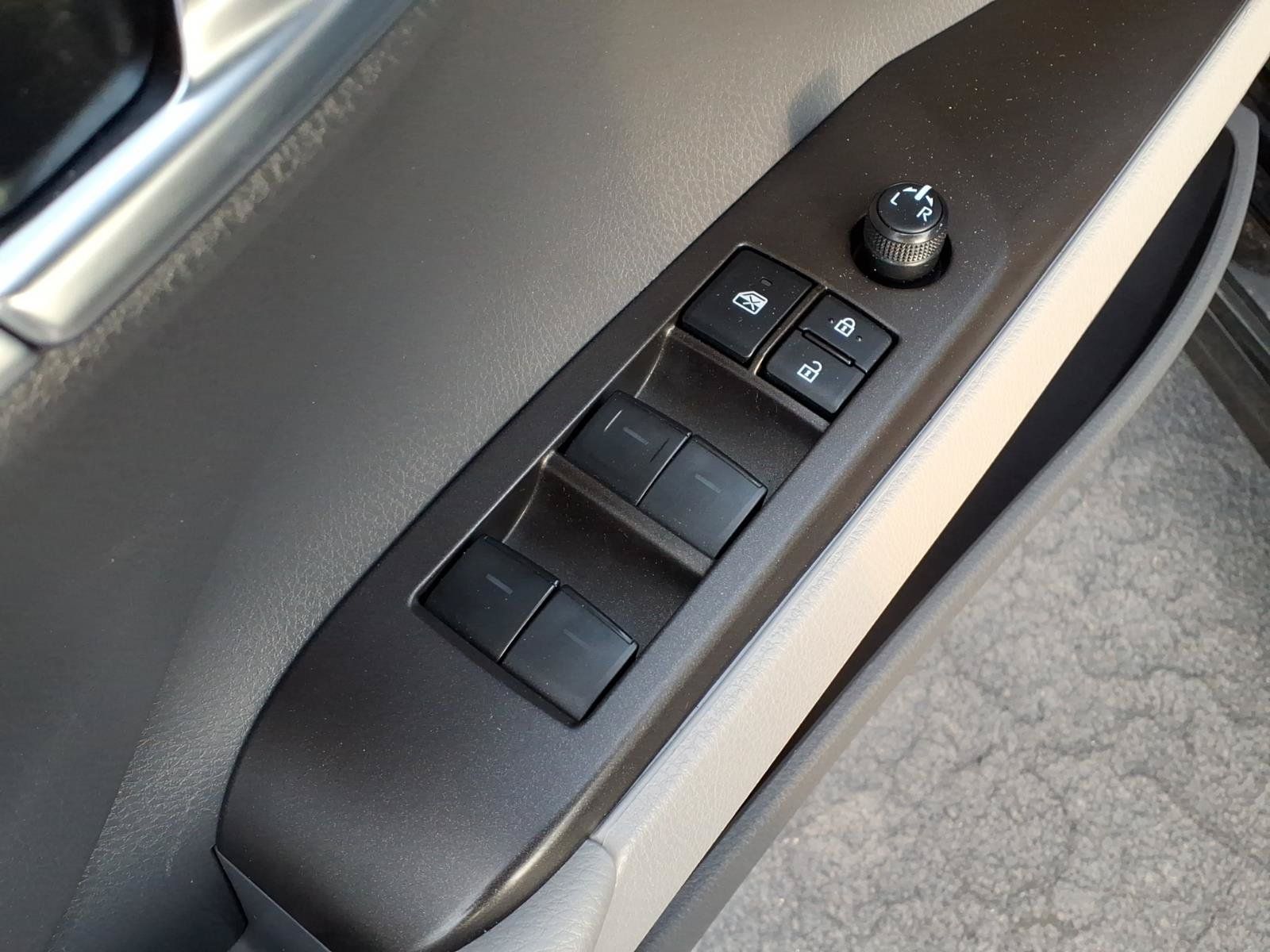Certified 2024 Toyota Camry SE FWD image 14