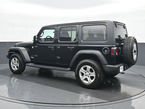 Used 2021 Jeep Wrangler Unlimited Sport image 4
