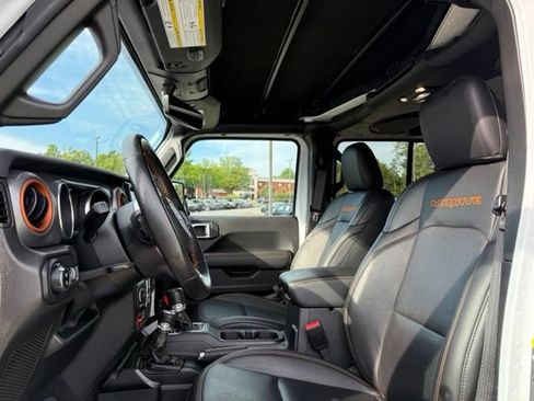 Used 2023 Jeep Gladiator Mojave w/ Cold Weather Group AWD/4WD image 26