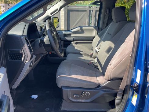 Used 2017 Ford F150 XLT w/ Equipment Group 302A Luxury image 6