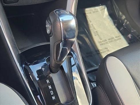 Used 2019 Chevrolet Trax Premier w/ Midnight Edition FWD image 12