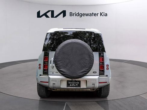 Used 2022 Land Rover Defender 110 XS Edition image 5