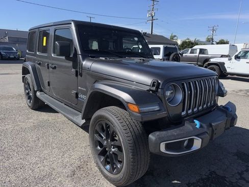 Used 2023 Jeep Wrangler Unlimited Sahara w/ Cold Weather Group image 3