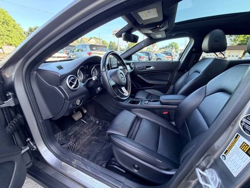 Used 2017 Mercedes-Benz GLA 250 4MATIC image 52