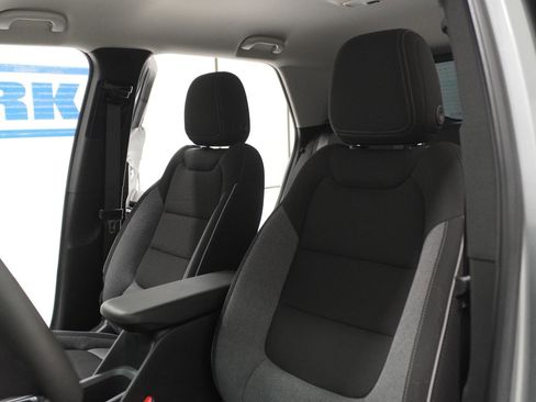 Used 2023 Chevrolet TrailBlazer LT FWD image 16
