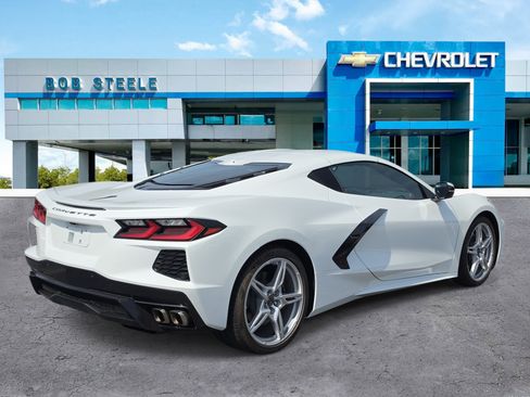 Used 2025 Chevrolet Corvette Stingray Preferred Cpe w/ 2LT RWD image 4