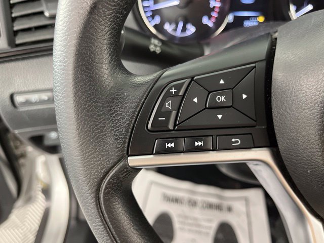 Used 2017 Nissan Rogue S AWD/4WD image 21