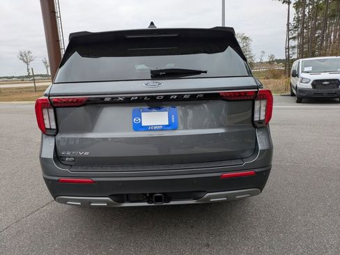 New 2026 Ford Explorer Active w/ Active Comfort Package image 5