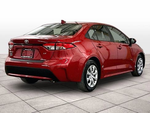 Used 2021 Toyota Corolla LE image 11
