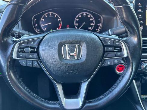 Used 2020 Honda Accord Touring image 16