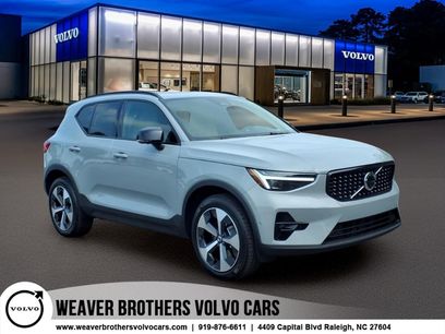 New 2026 Volvo XC40 B5 Plus w/ Protection Package Premier