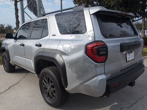 Certified 2025 Toyota 4Runner SR5 image 8