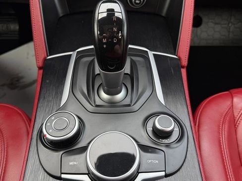 Used 2019 Alfa Romeo Stelvio AWD image 53