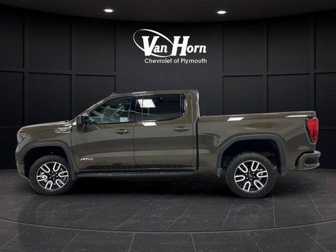 Used 2024 GMC Sierra 1500 AT4 w/ AT4 Premium Package image 6